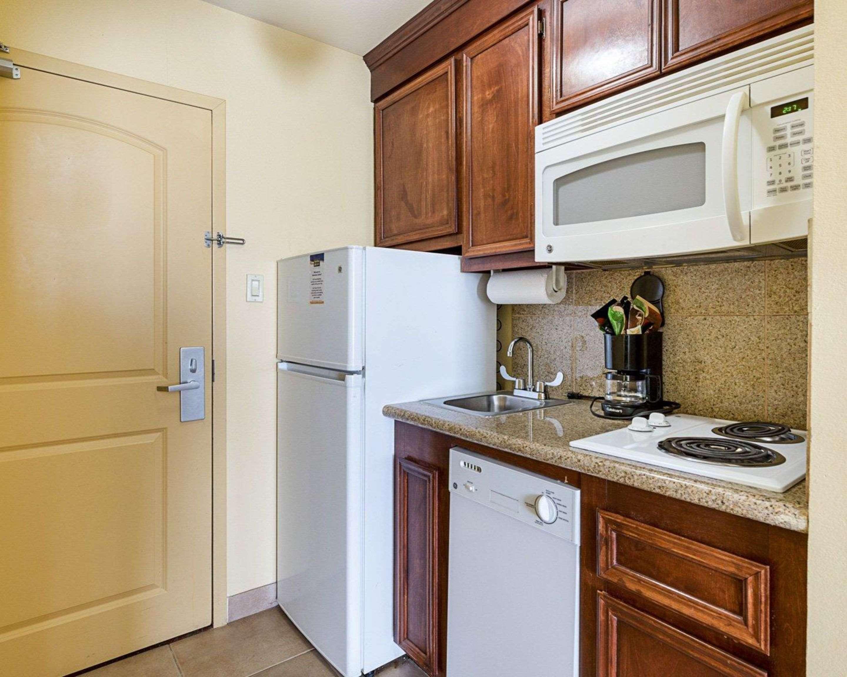 Mainstay Suites Port Arthur - Beaumont South Екстериор снимка